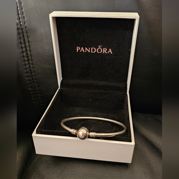 Pandora Jewelry - Pandora Sterling Silver Bracelet with Jewlery Box EUC